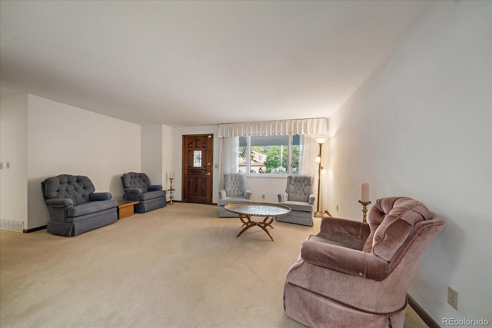 MLS Image #5 for 667 s oswego court,aurora, Colorado