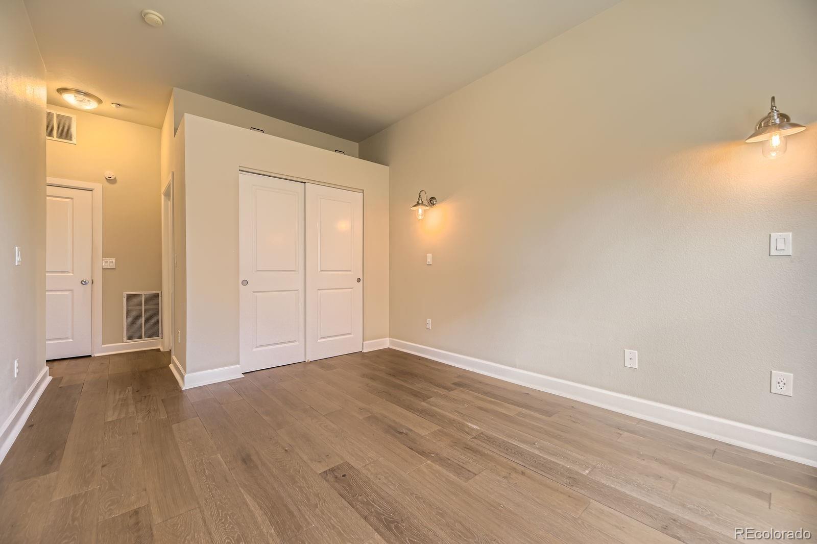 MLS Image #8 for 5677 s park place a308,englewood, Colorado