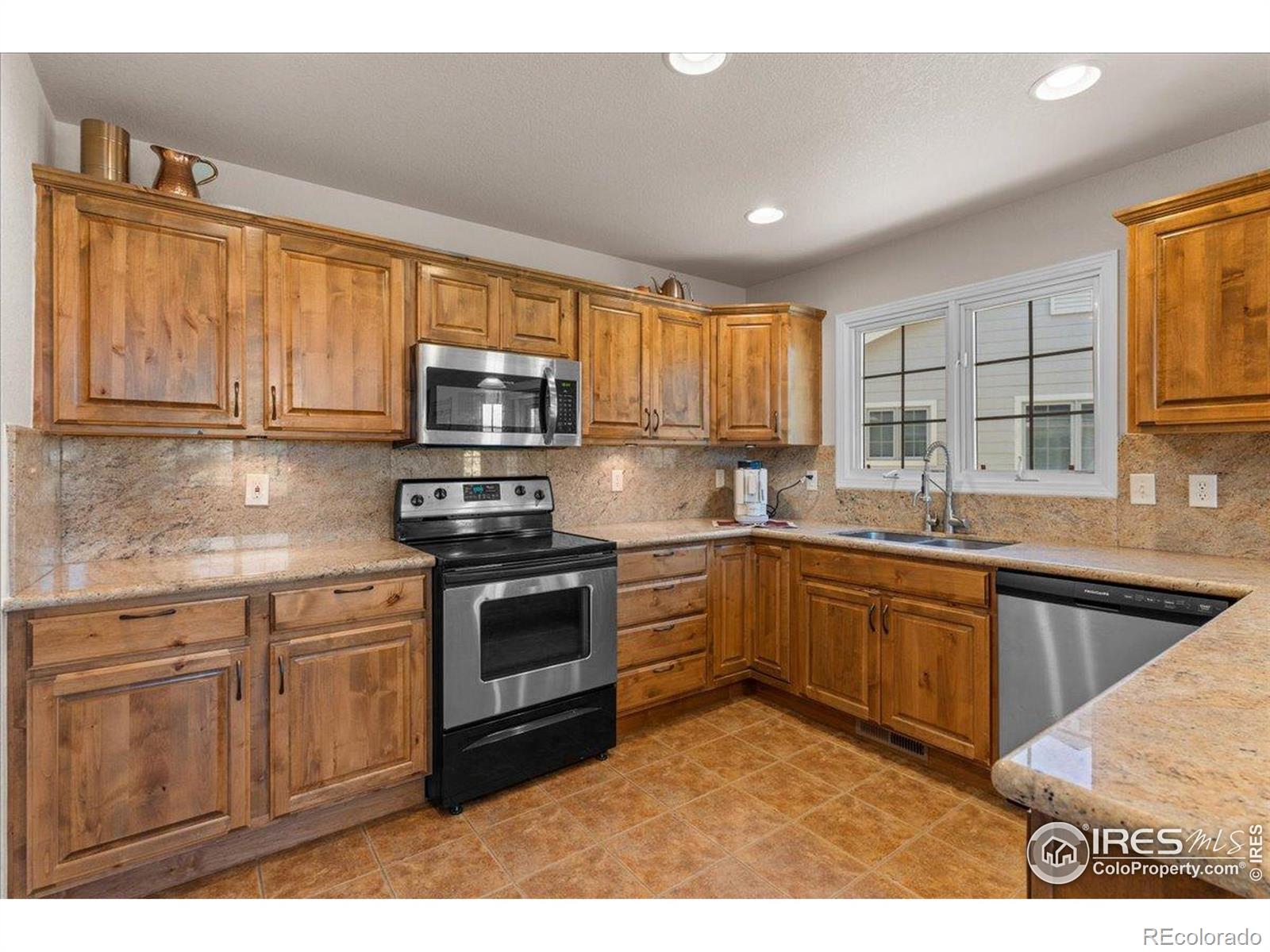 MLS Image #13 for 4767  parachute circle,loveland, Colorado