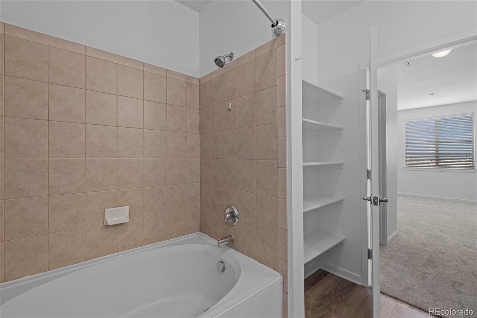 MLS Image #20 for 4100  albion street 320,denver, Colorado