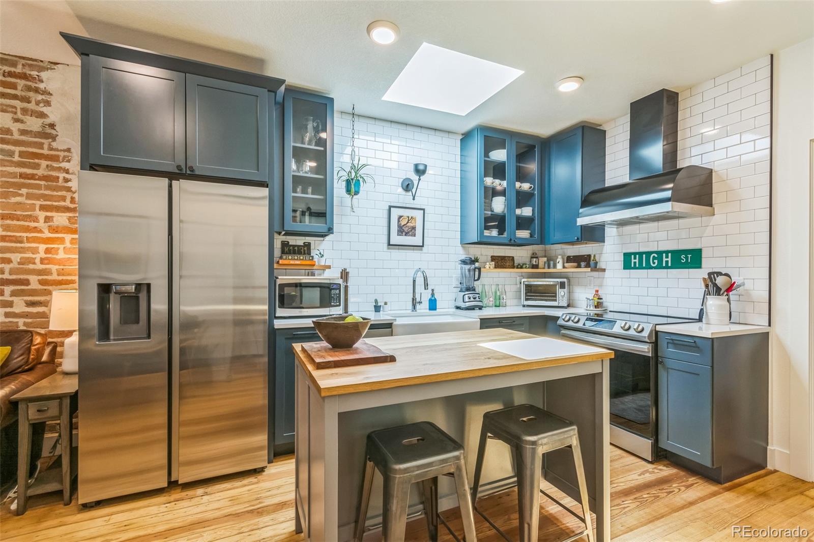 MLS Image #14 for 3329 n high street,denver, Colorado