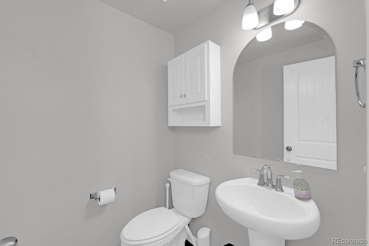 MLS Image #11 for 9808  jaggar way,peyton, Colorado