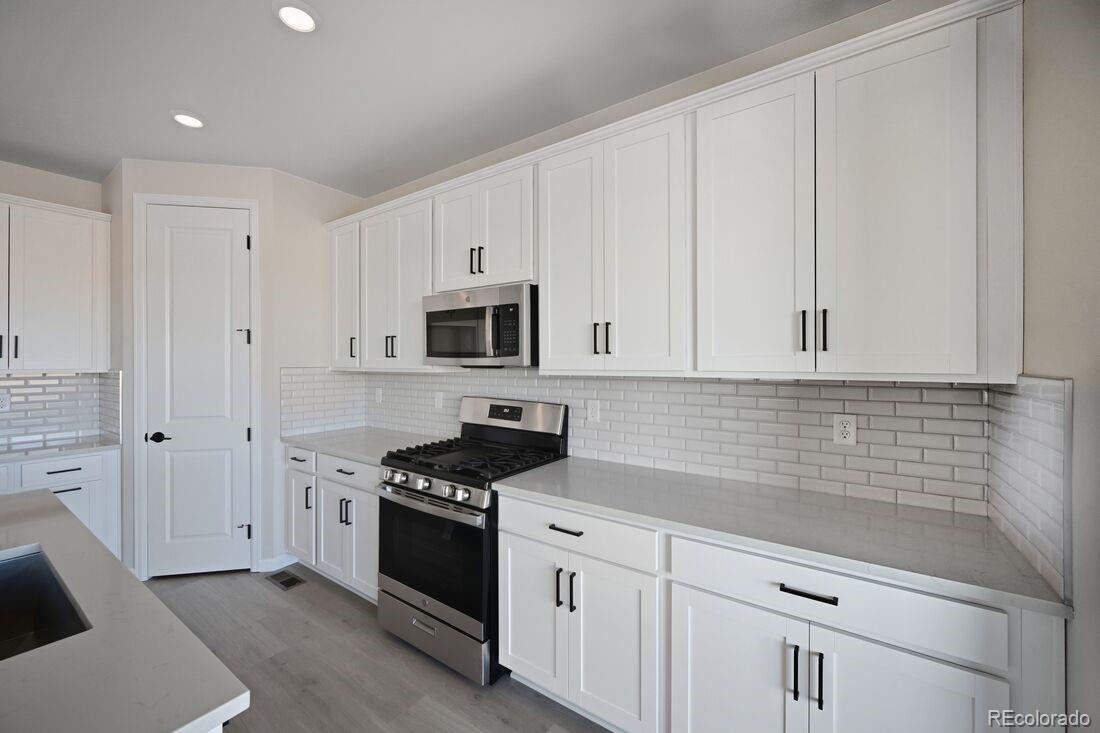 MLS Image #2 for 16897 w 92nd drive,arvada, Colorado
