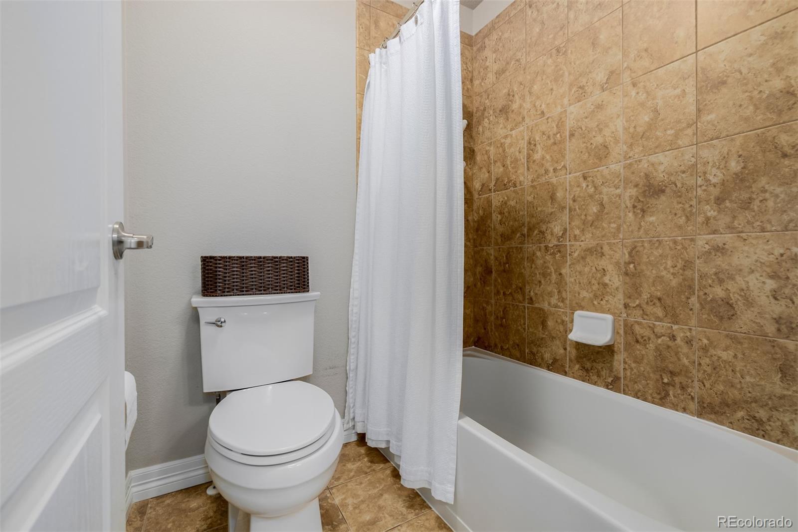 MLS Image #30 for 8295 s country club parkway,aurora, Colorado