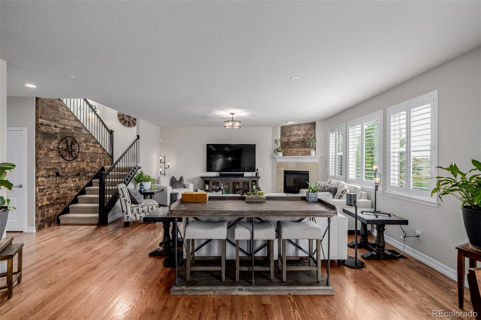 MLS Image #5 for 8295 s country club parkway,aurora, Colorado