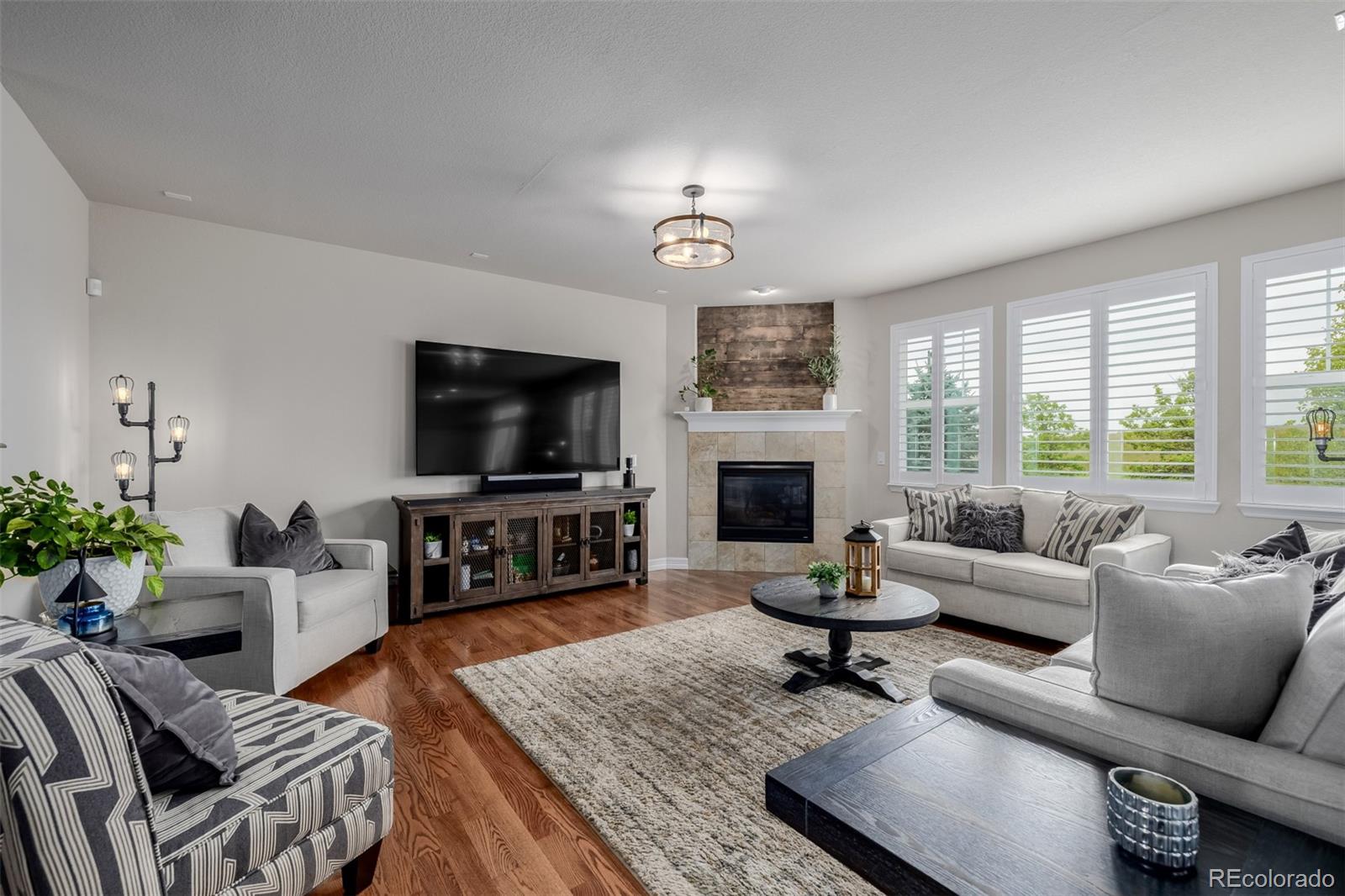 MLS Image #6 for 8295 s country club parkway,aurora, Colorado