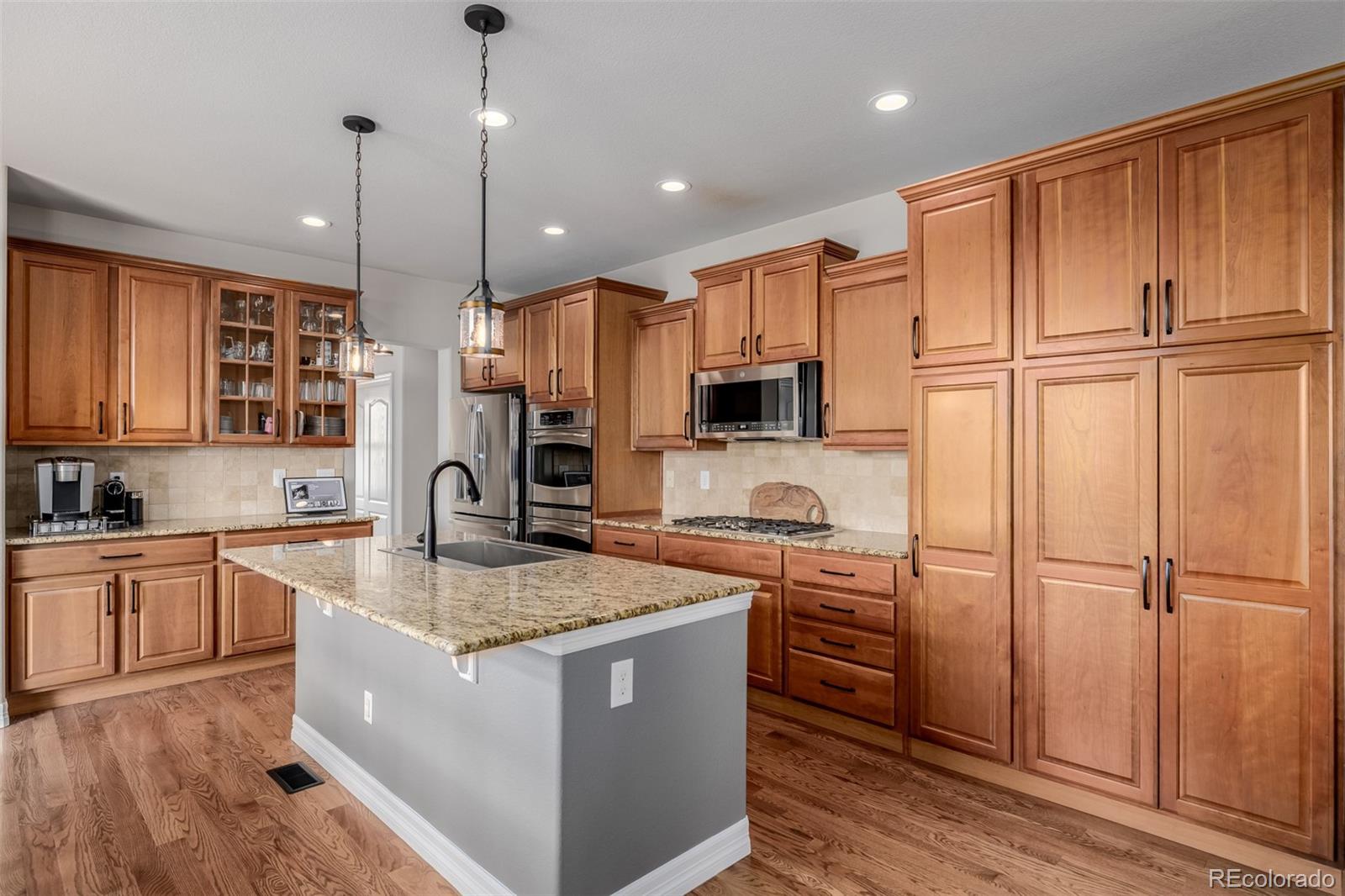 MLS Image #8 for 8295 s country club parkway,aurora, Colorado
