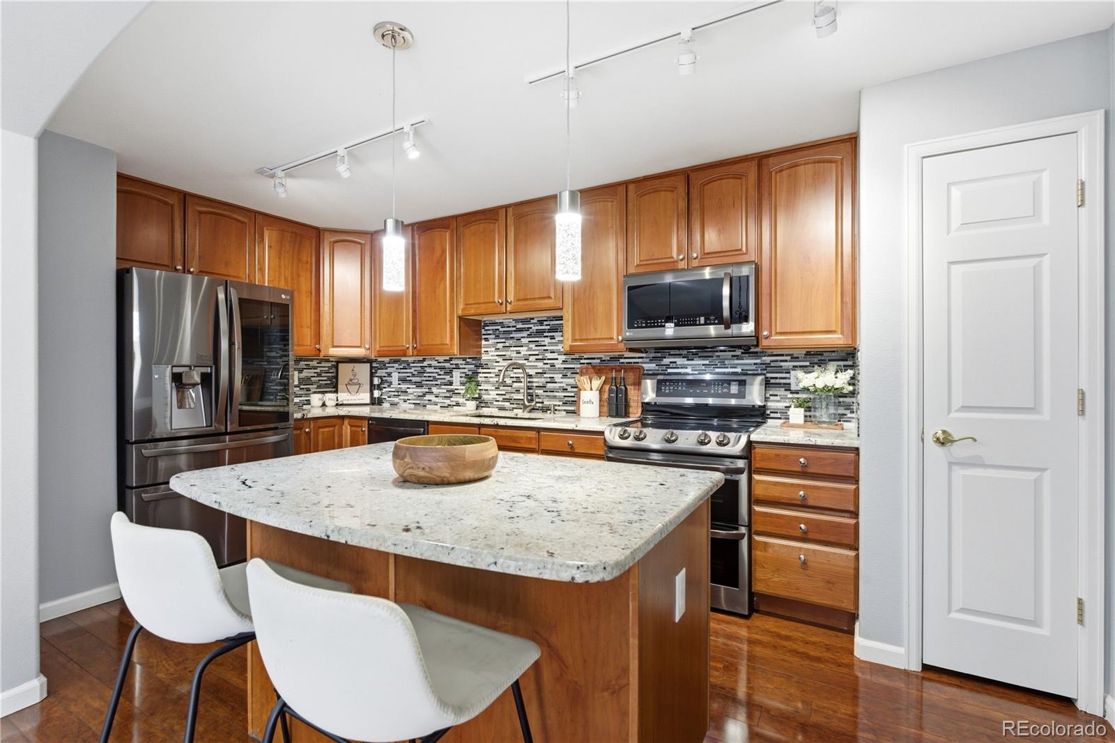 MLS Image #13 for 9796 w freiburg drive,littleton, Colorado
