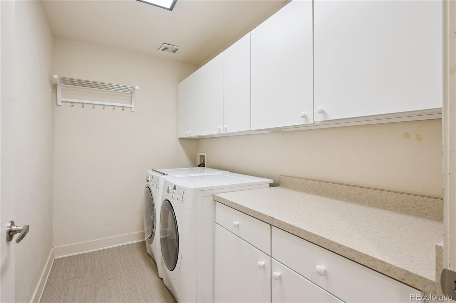 MLS Image #24 for 2378 s wheeling circle ,aurora, Colorado