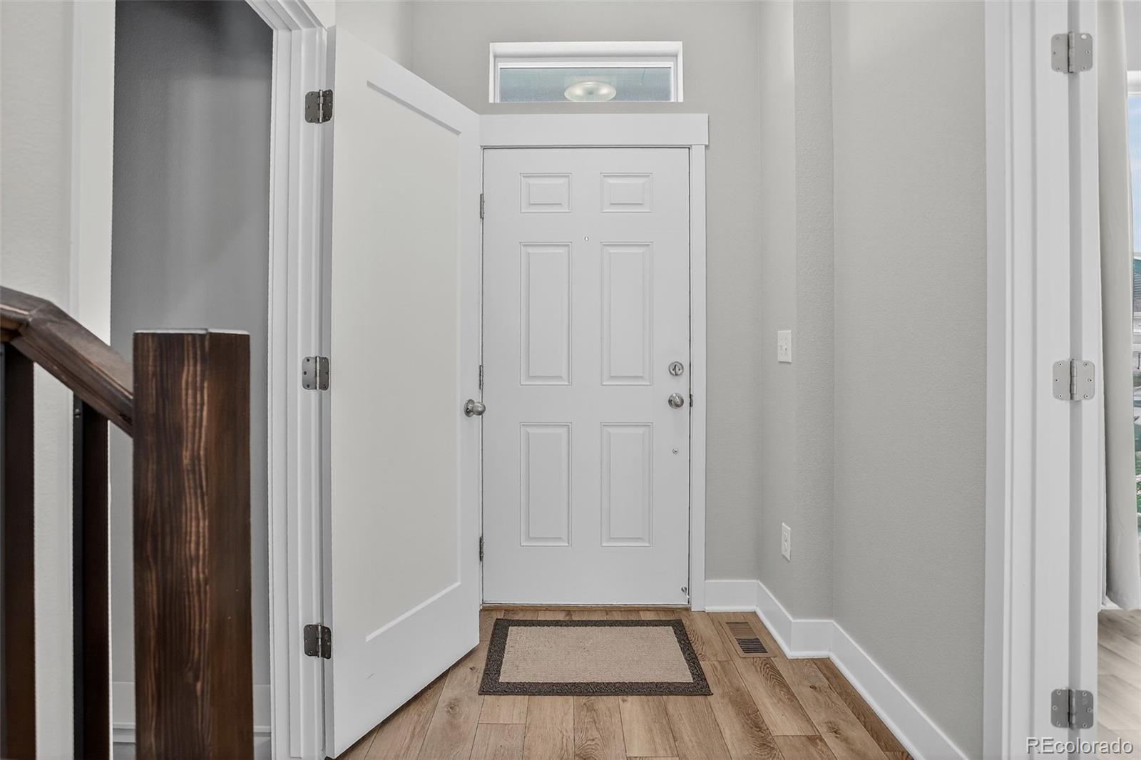 MLS Image #3 for 21554 e 59th drive,aurora, Colorado