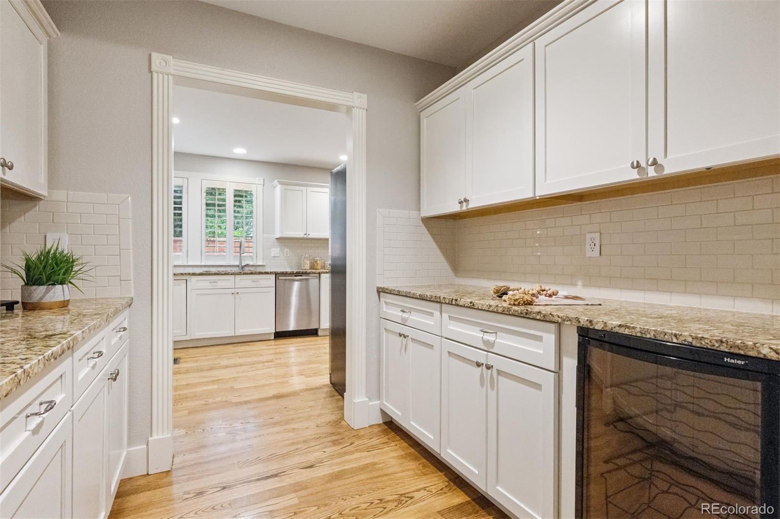 MLS Image #15 for 1366 s vine street,denver, Colorado