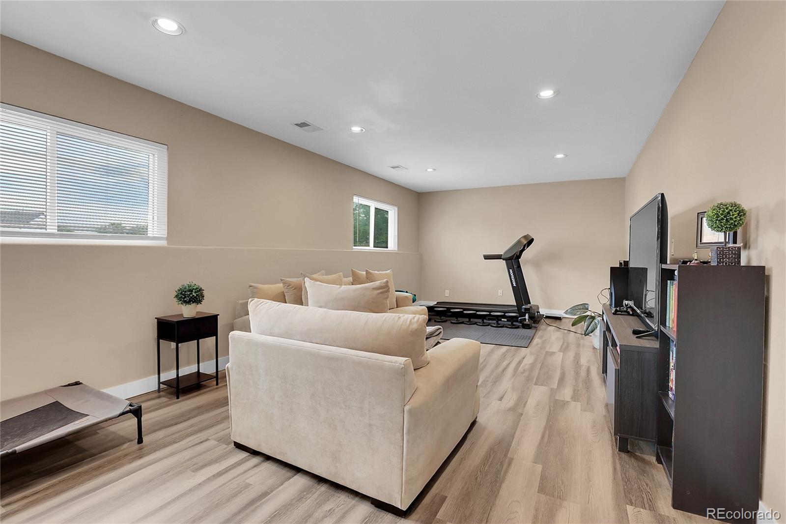 MLS Image #16 for 1599 s bahama street,aurora, Colorado