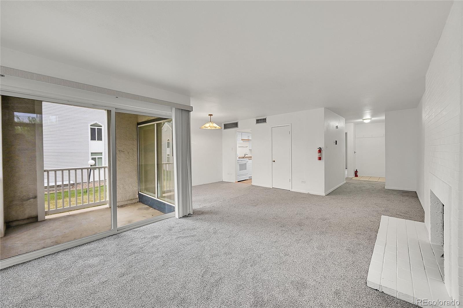 MLS Image #6 for 3371 s monaco parkway a,denver, Colorado