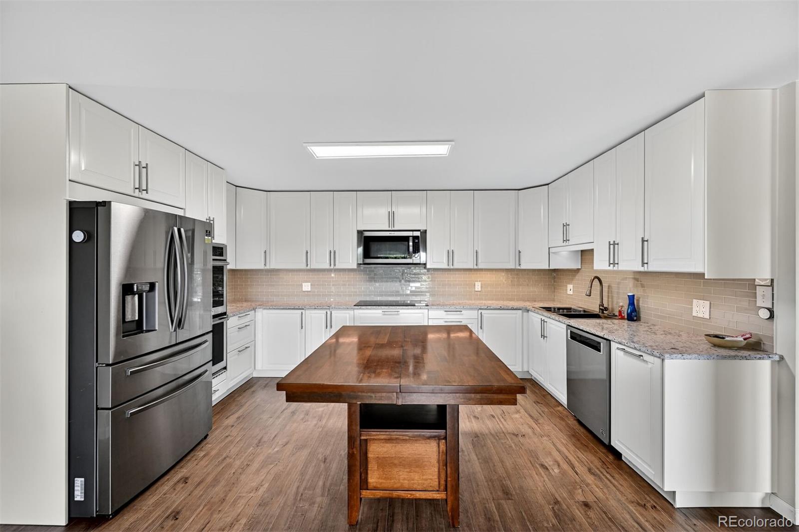 MLS Image #3 for 9180 e center avenue 4d,denver, Colorado