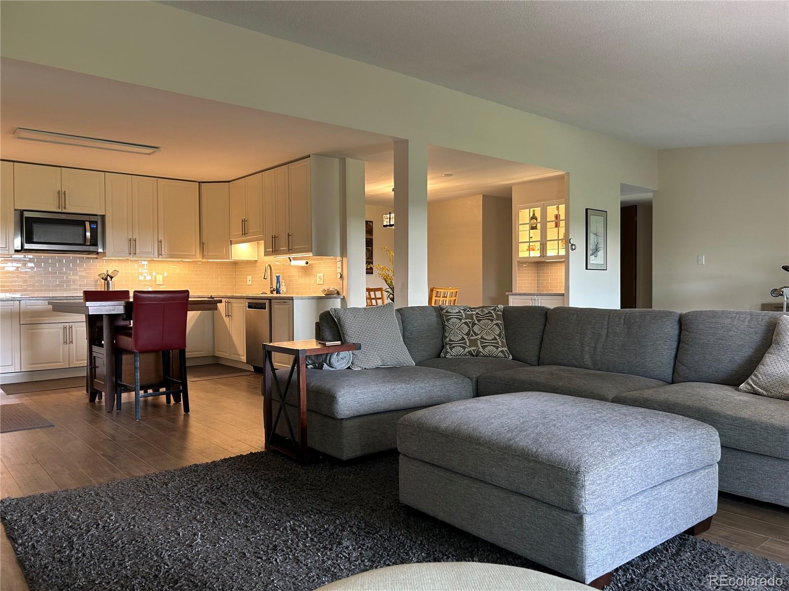 MLS Image #5 for 9180 e center avenue 4d,denver, Colorado