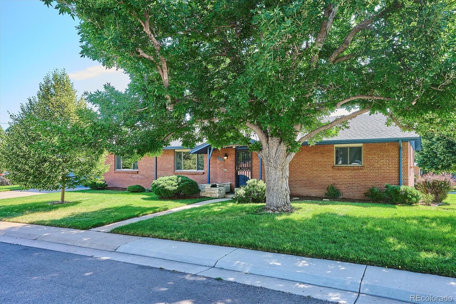 MLS Image #0 for 1692 s ivanhoe street,denver, Colorado
