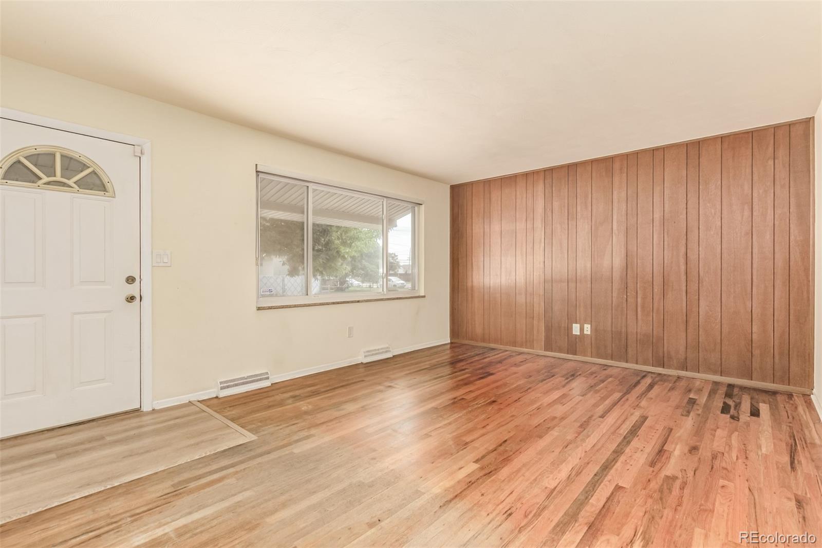 MLS Image #3 for 8417  sheridan court,arvada, Colorado