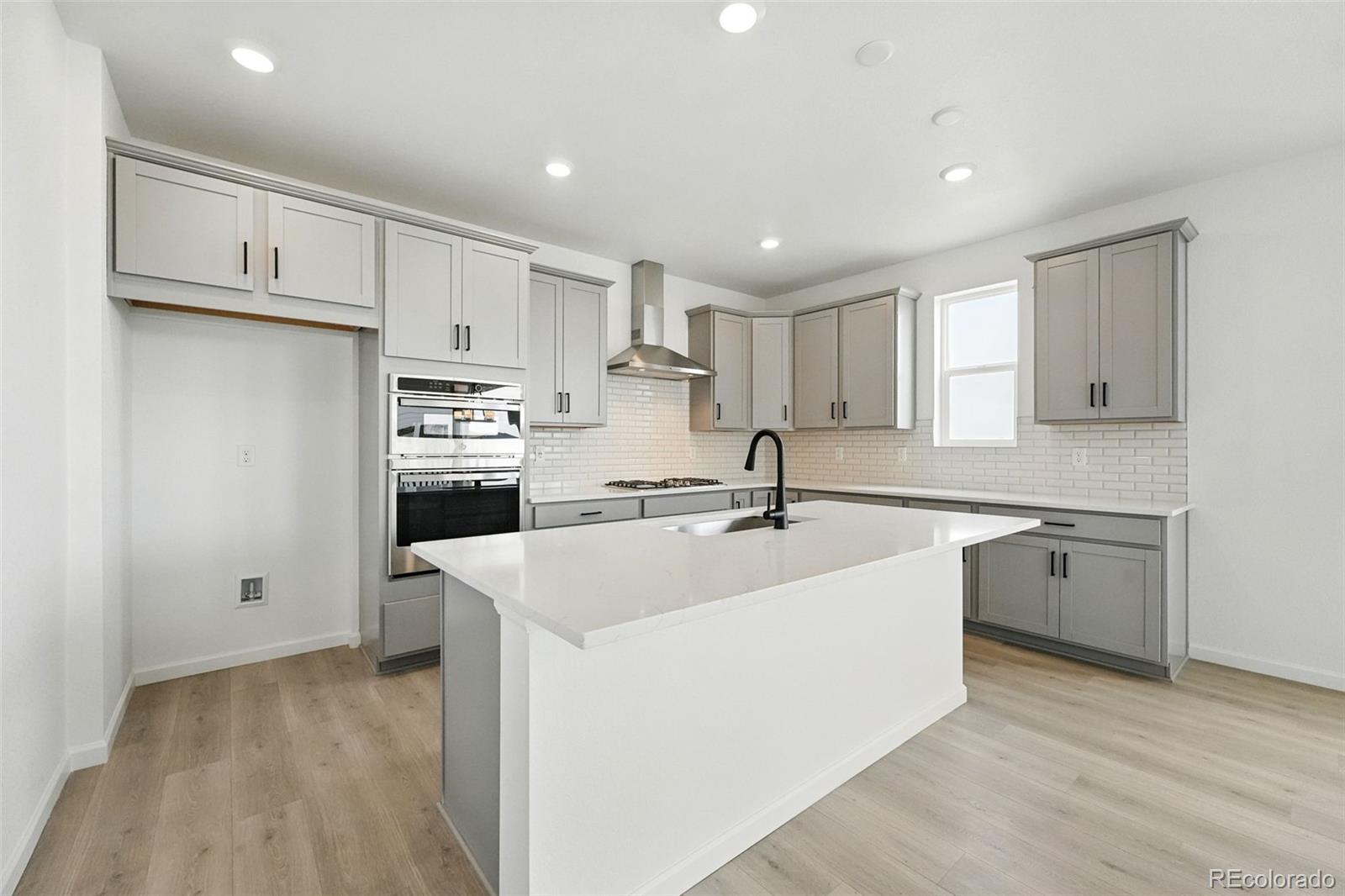 MLS Image #12 for 9344  quartz street,arvada, Colorado