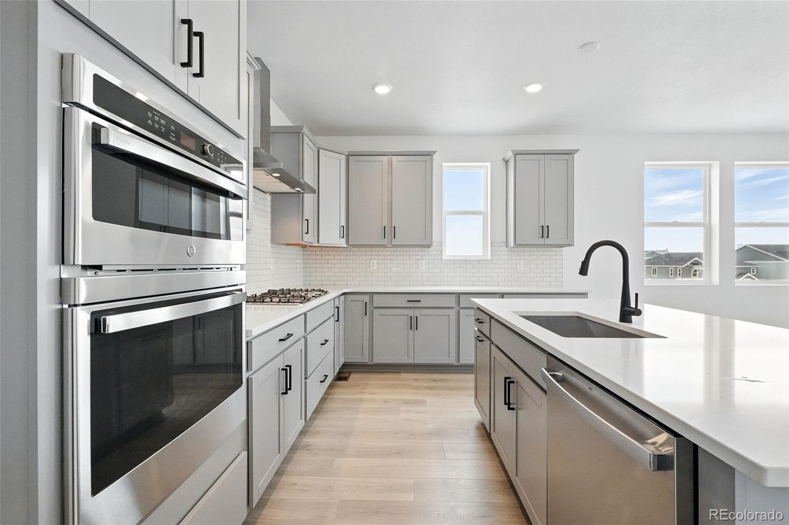MLS Image #13 for 9344  quartz street,arvada, Colorado