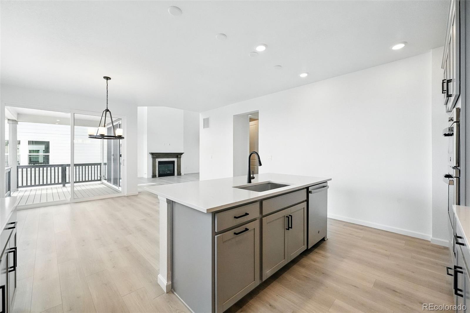 MLS Image #14 for 9344  quartz street,arvada, Colorado