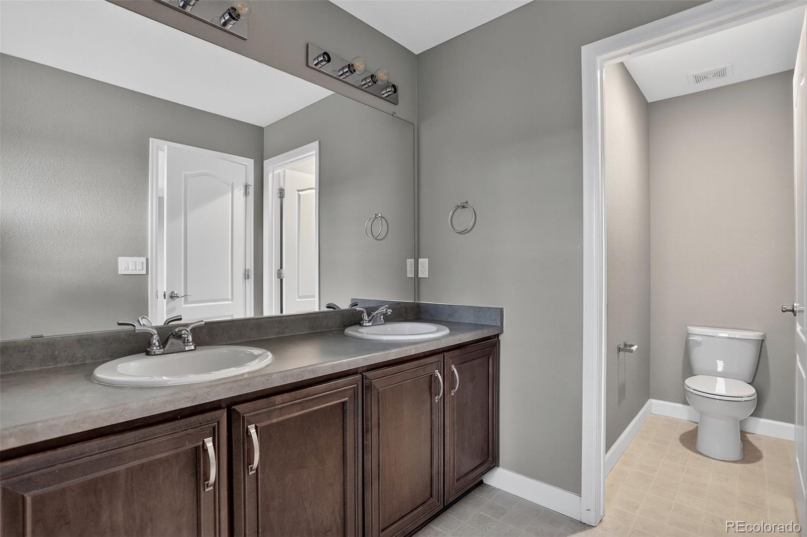 MLS Image #23 for 5010 s wenatchee circle,aurora, Colorado