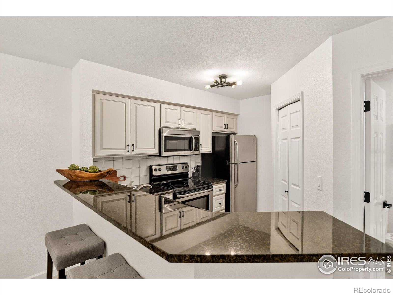 MLS Image #12 for 5128  buckingham road,boulder, Colorado
