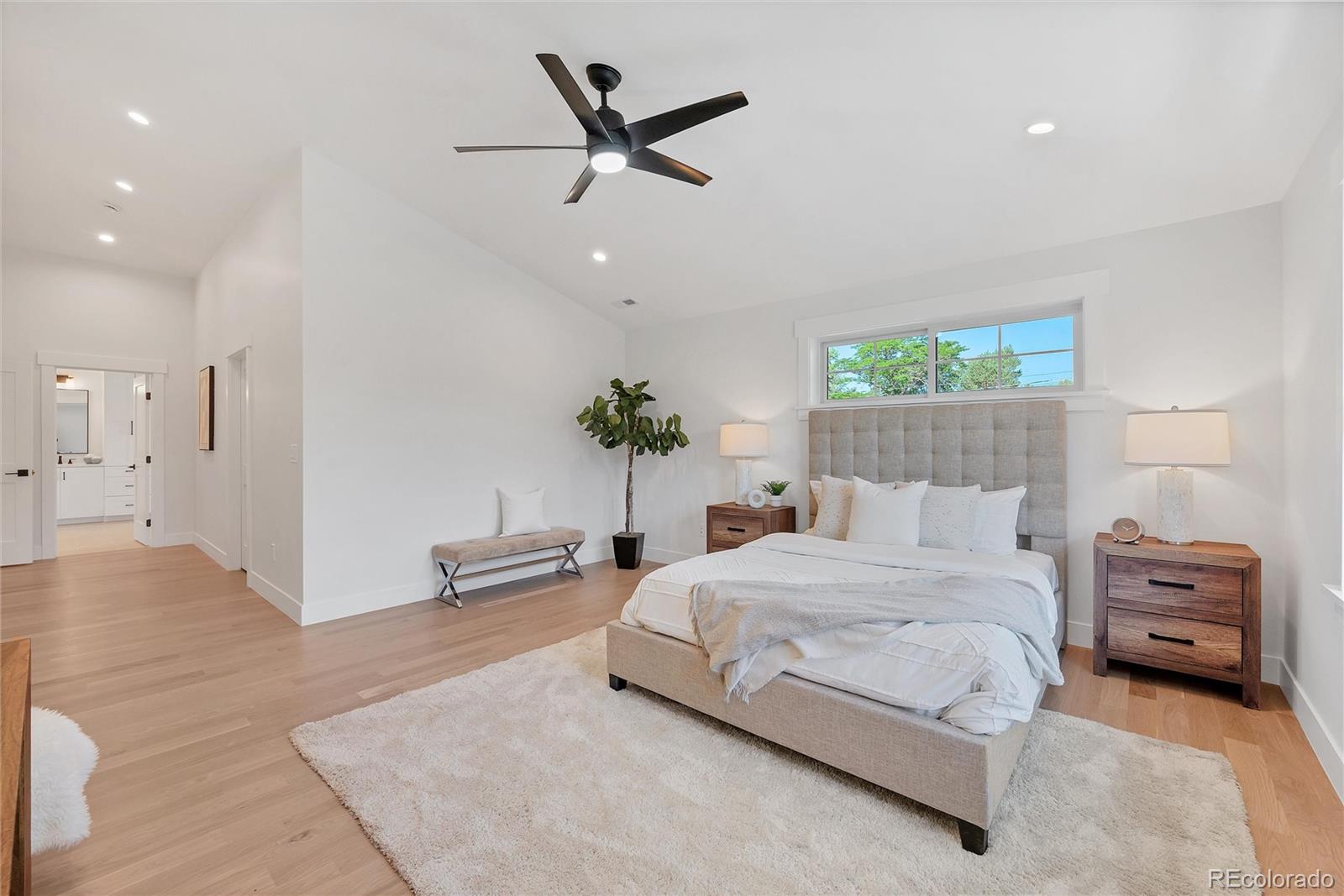 MLS Image #10 for 1035 n leyden street,denver, Colorado