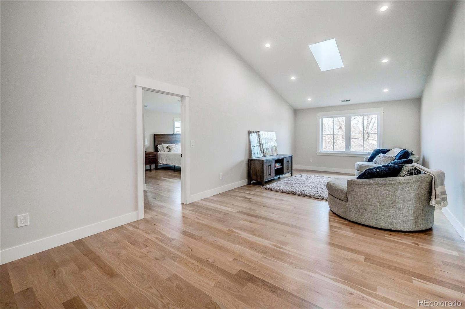 MLS Image #17 for 1035 n leyden street,denver, Colorado