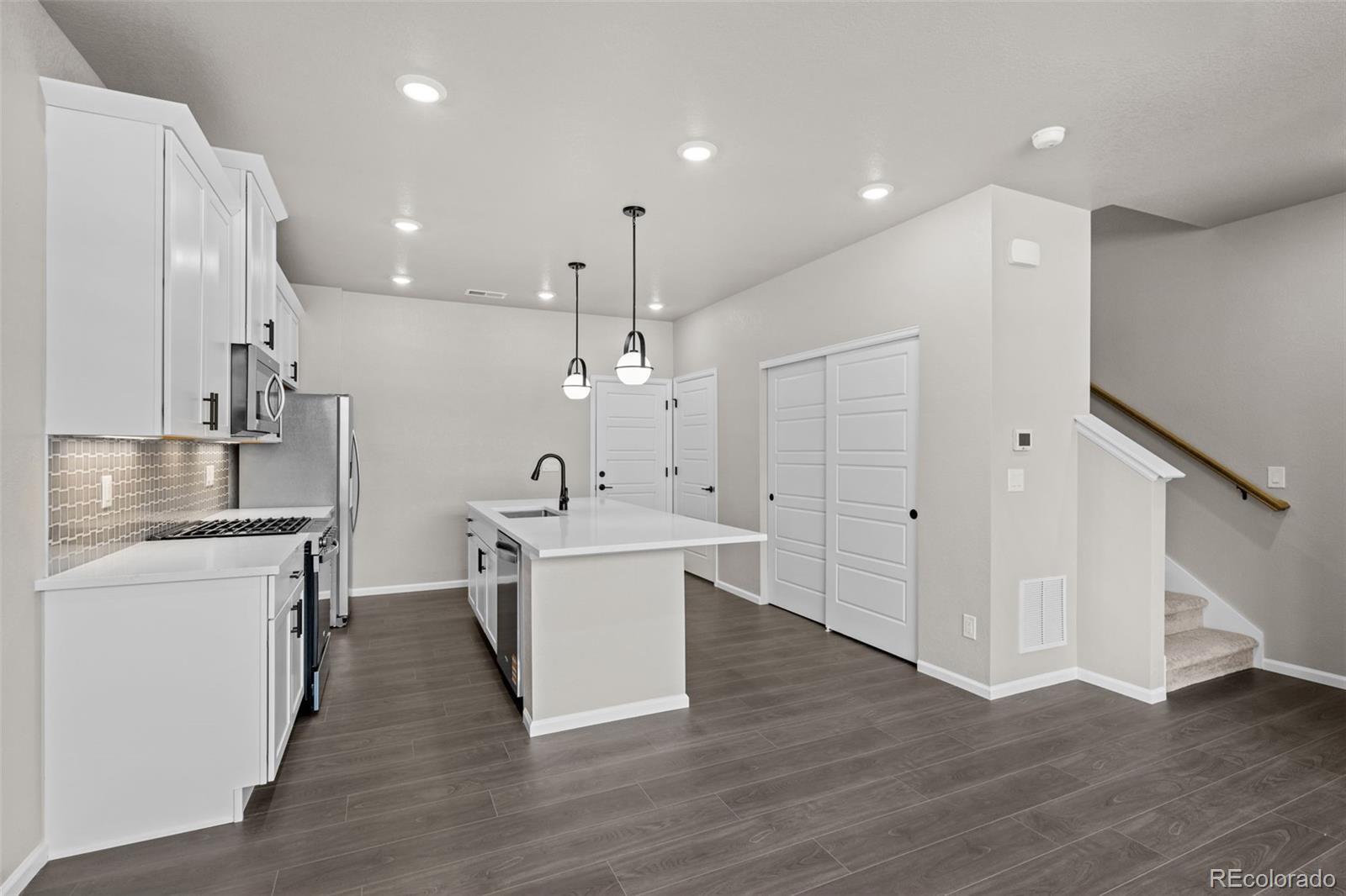 MLS Image #11 for 9487 w 58th lane b,arvada, Colorado