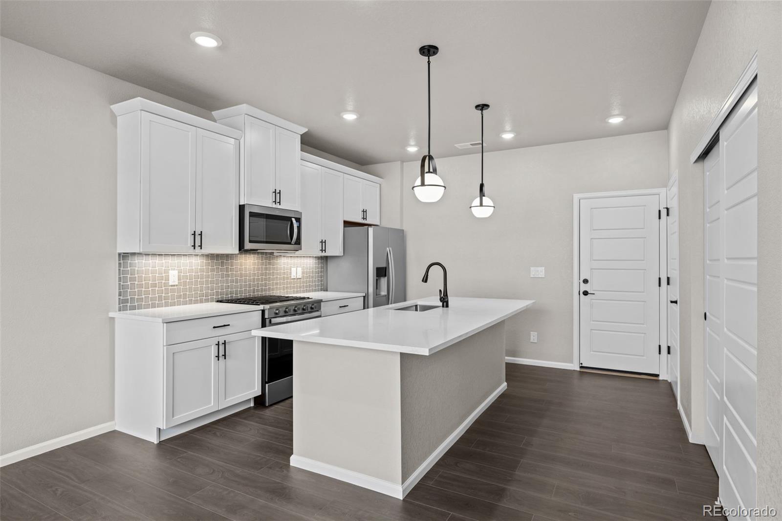 MLS Image #12 for 9487 w 58th lane b,arvada, Colorado