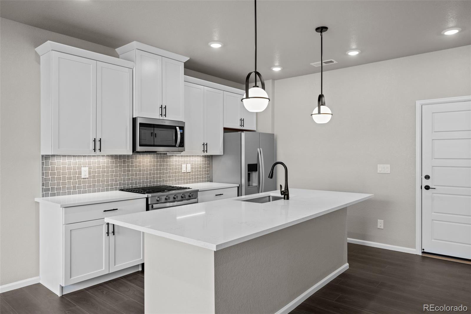 MLS Image #13 for 9487 w 58th lane b,arvada, Colorado