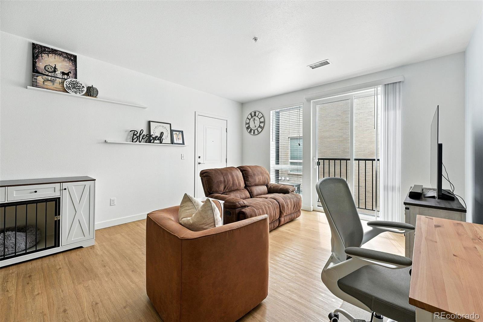 MLS Image #5 for 8475 e 36th avenue 309,denver, Colorado