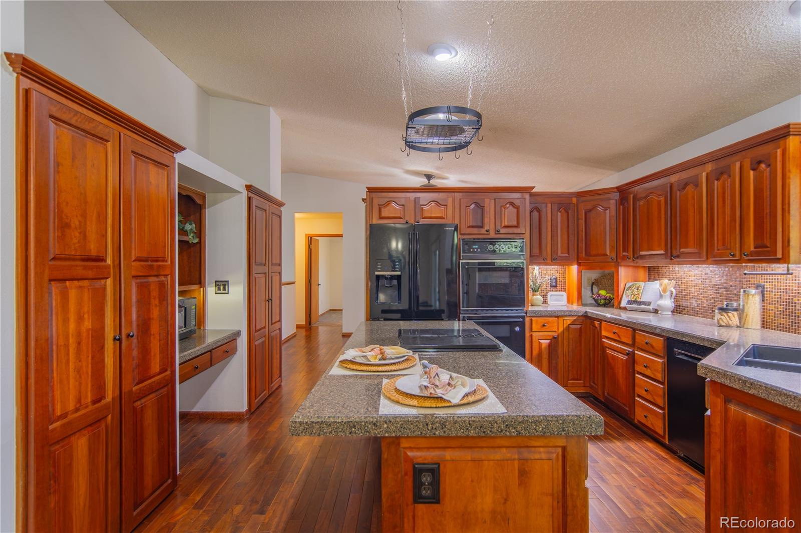 MLS Image #18 for 115 e kings deer point,monument, Colorado