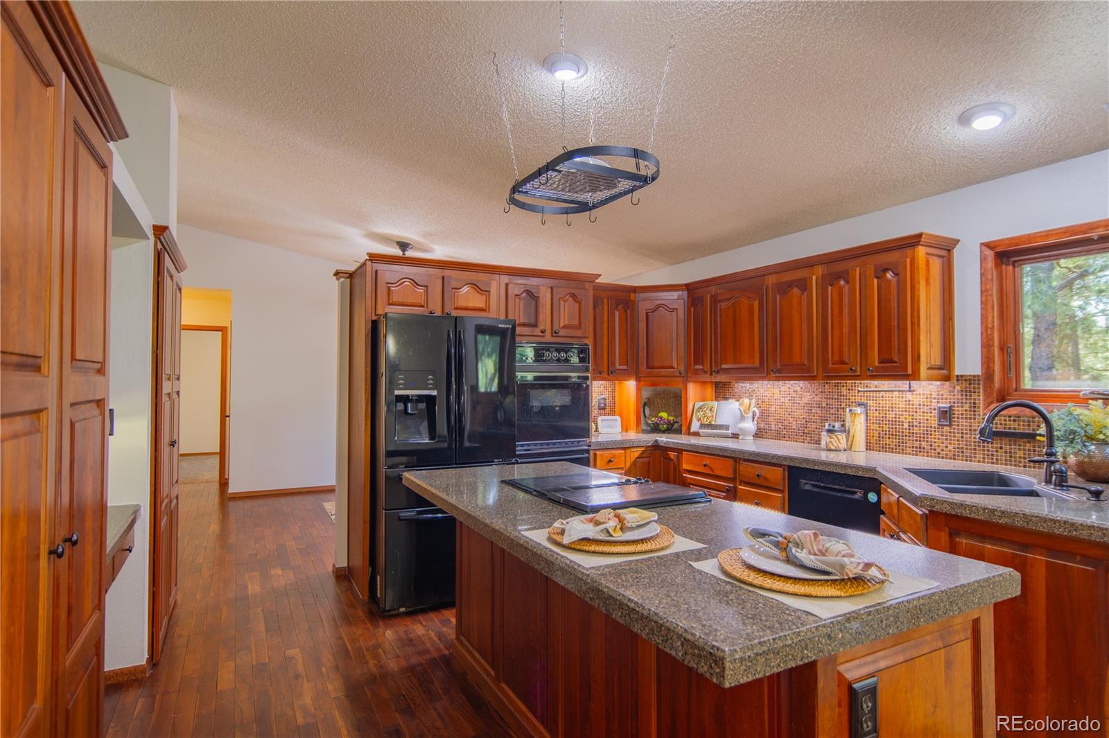 MLS Image #19 for 115 e kings deer point,monument, Colorado