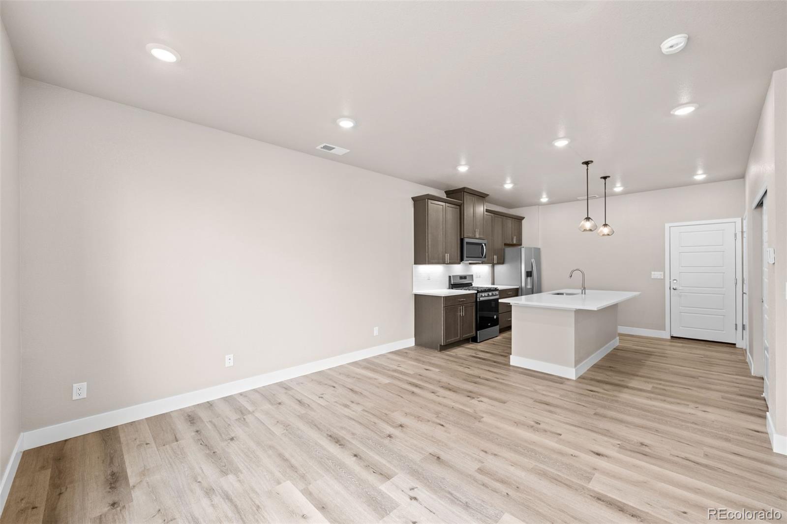 MLS Image #3 for 9457 w 58th lane b,arvada, Colorado