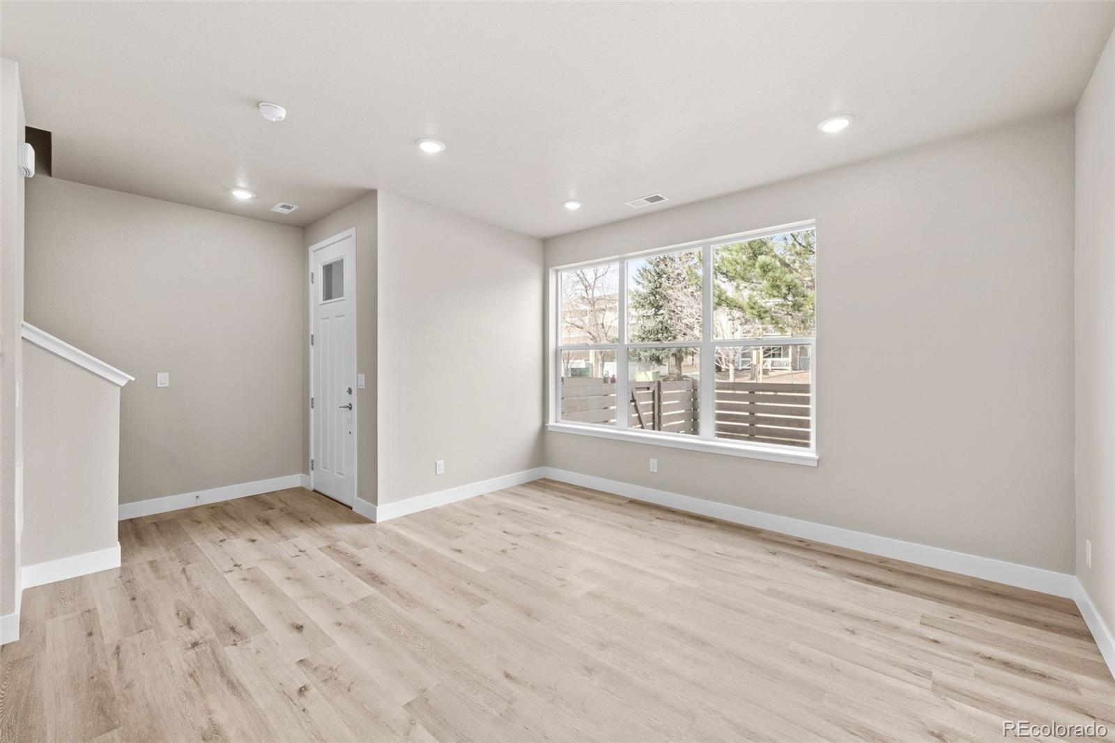 MLS Image #5 for 9457 w 58th lane b,arvada, Colorado