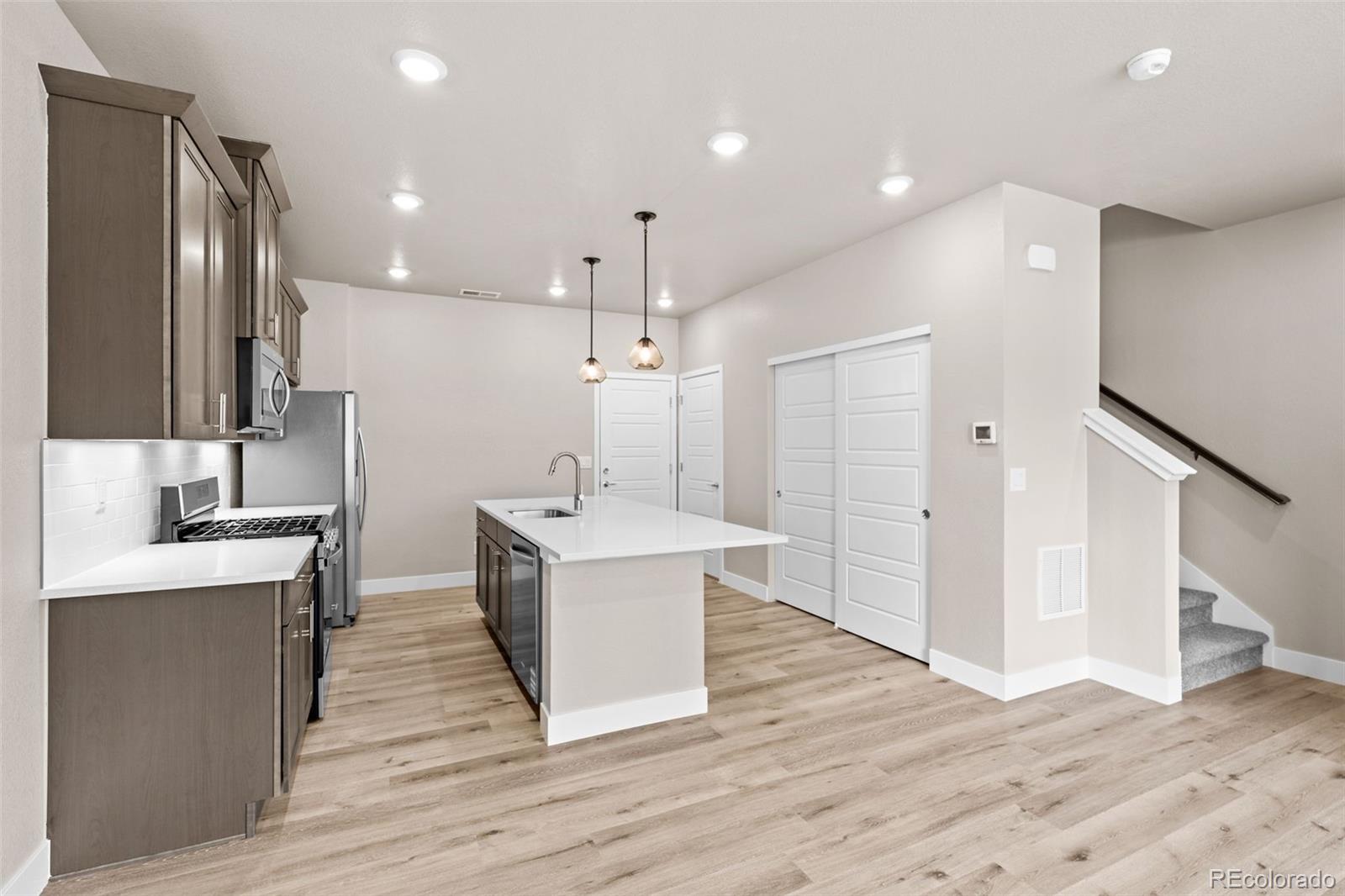 MLS Image #9 for 9457 w 58th lane b,arvada, Colorado