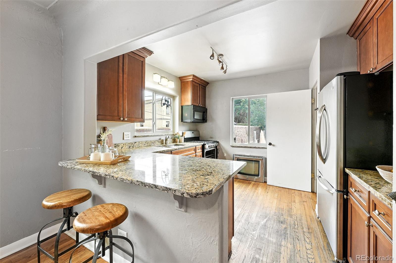 MLS Image #13 for 1554  fairfax street,denver, Colorado