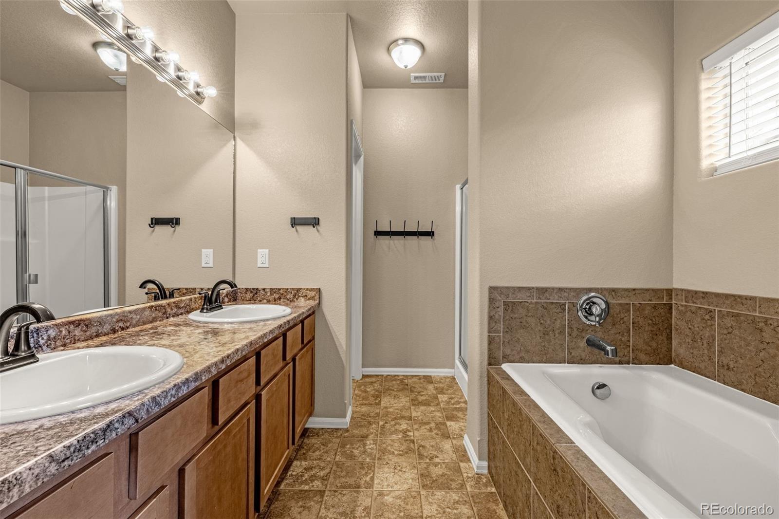 MLS Image #21 for 3681  desert willow lane,colorado springs, Colorado