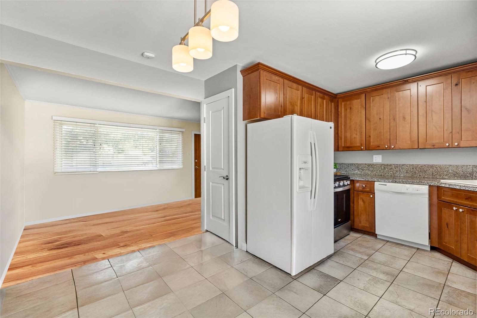 MLS Image #21 for 5261 s pennsylvania street,littleton, Colorado