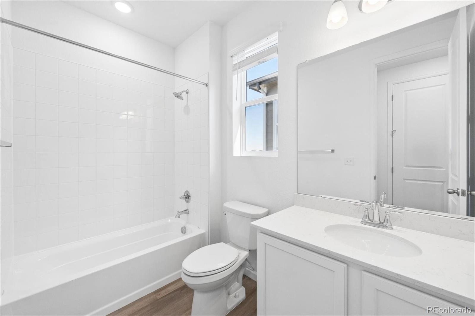MLS Image #16 for 24101 e 30th place,aurora, Colorado