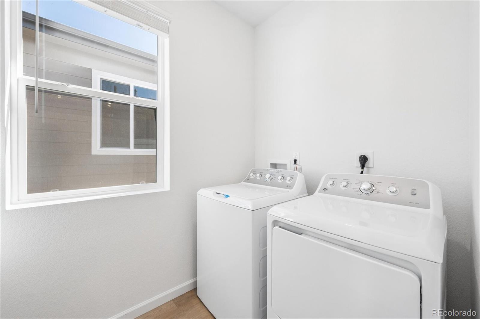 MLS Image #18 for 24101 e 30th place,aurora, Colorado