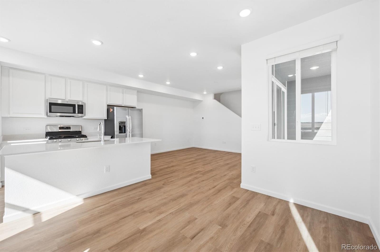 MLS Image #6 for 24101 e 30th place,aurora, Colorado