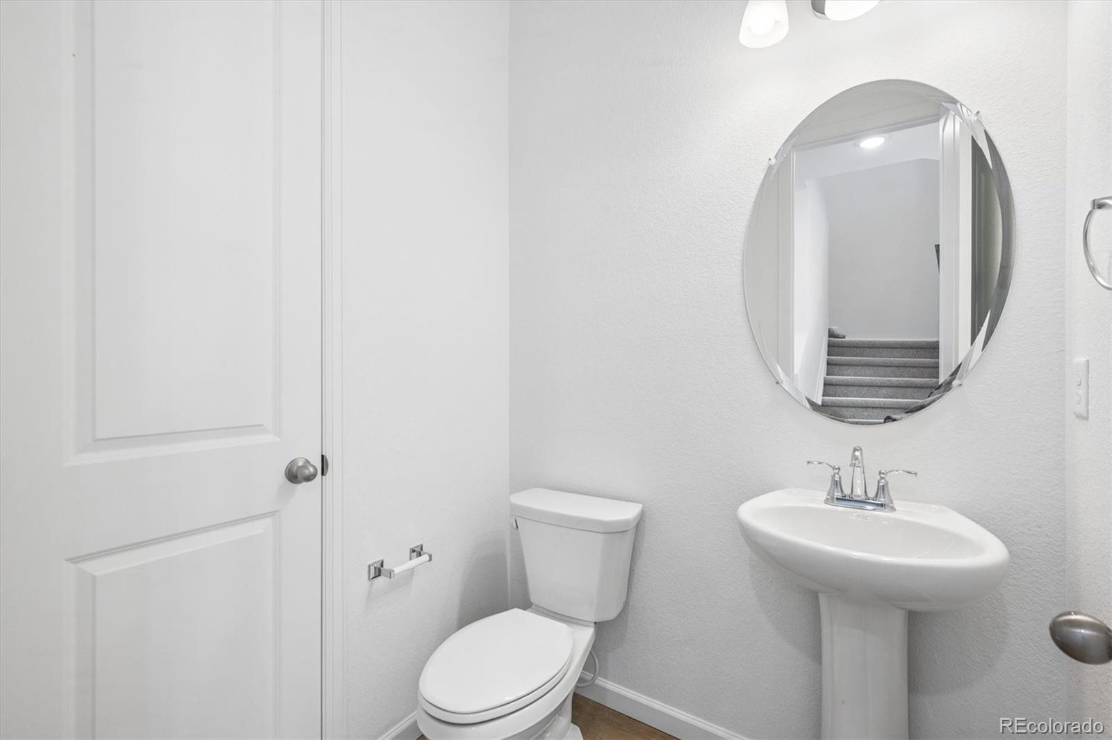MLS Image #9 for 24101 e 30th place,aurora, Colorado