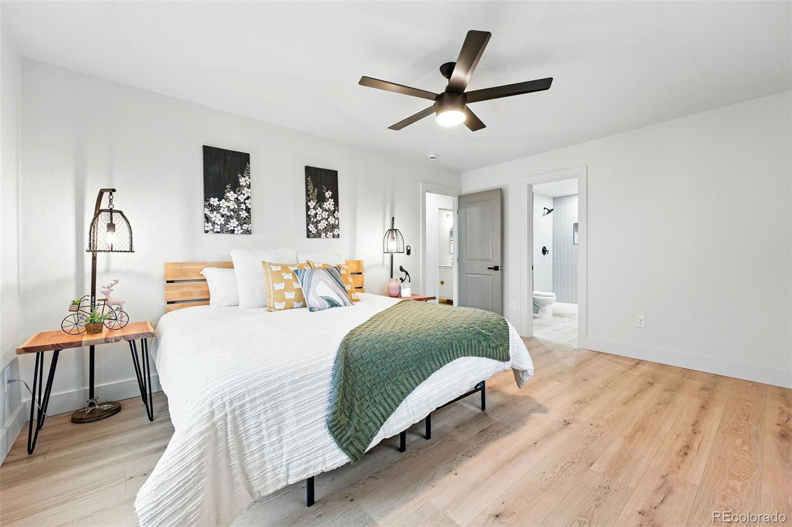 MLS Image #16 for 3067  robin way,denver, Colorado
