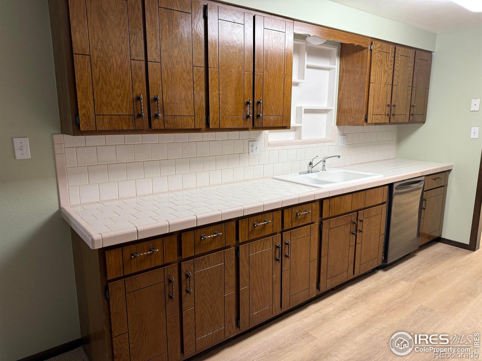 MLS Image #10 for 717 w 36th street,loveland, Colorado