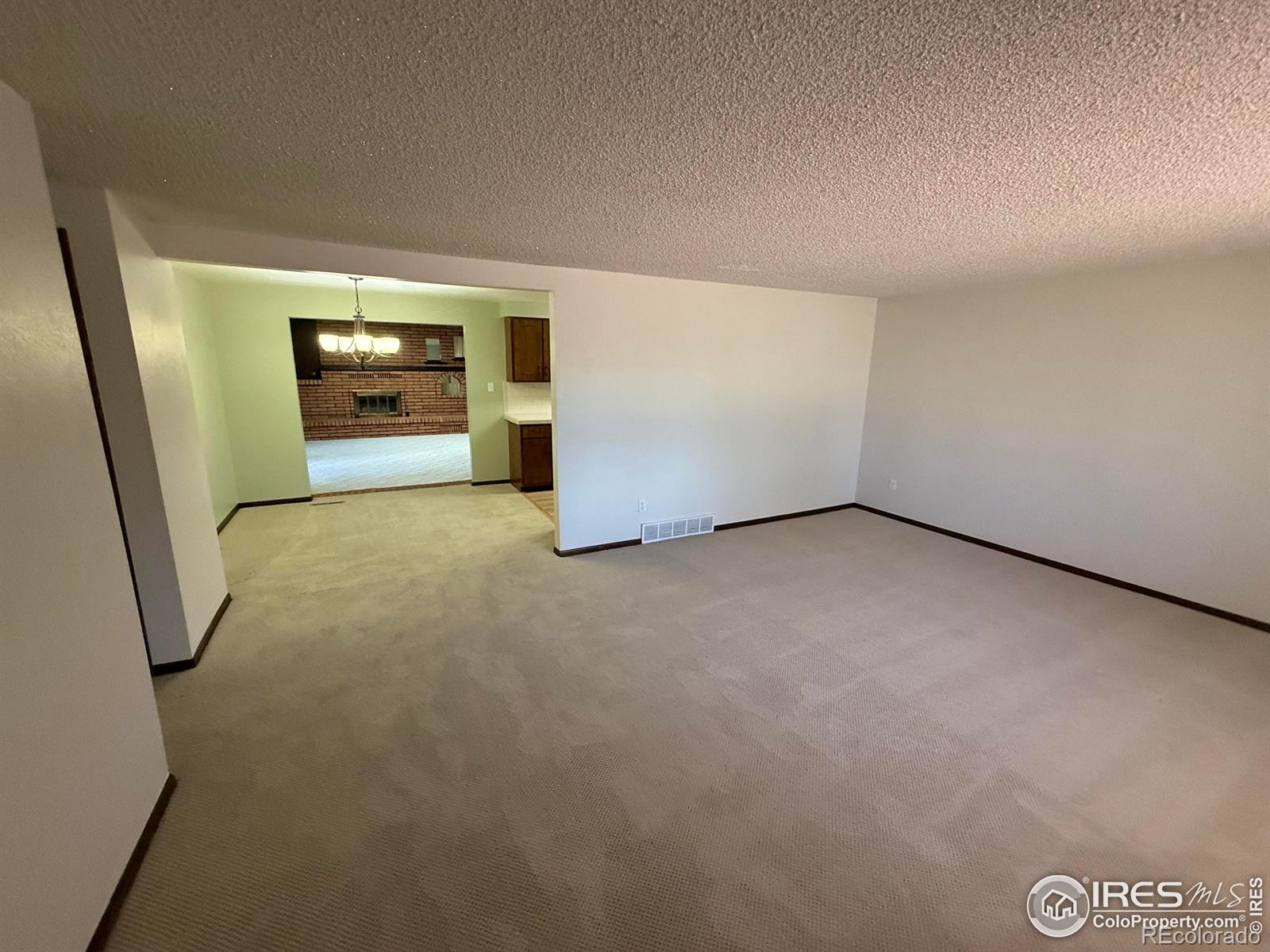 MLS Image #3 for 717 w 36th street,loveland, Colorado