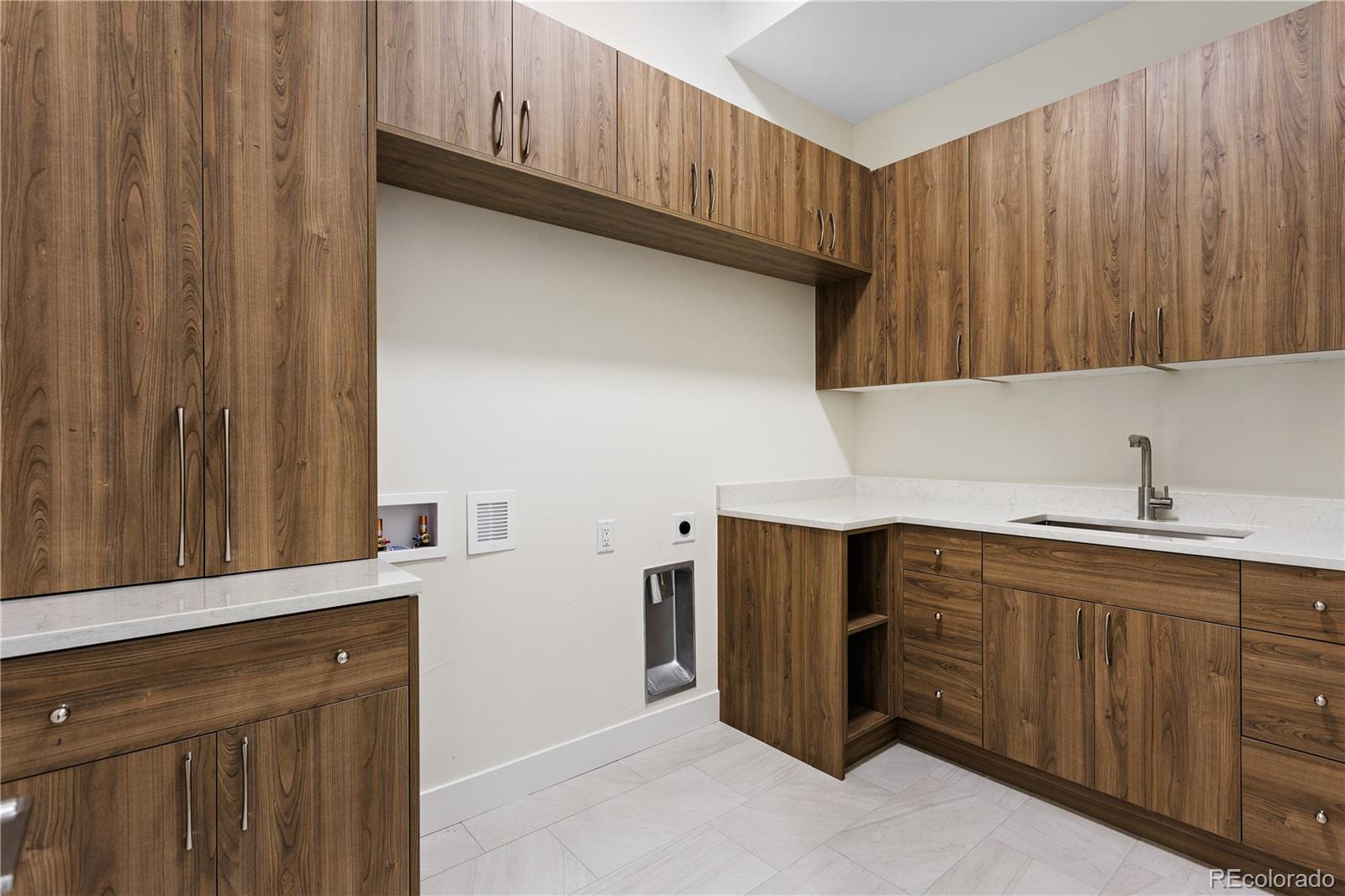 MLS Image #42 for 2960 e floyd drive,denver, Colorado