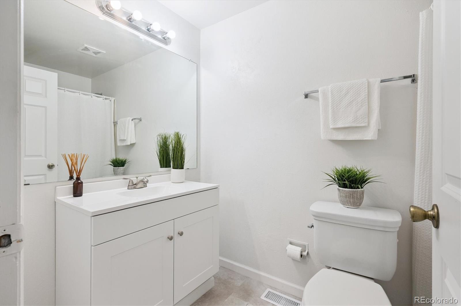 MLS Image #17 for 9975 w wagon trail drive,littleton, Colorado