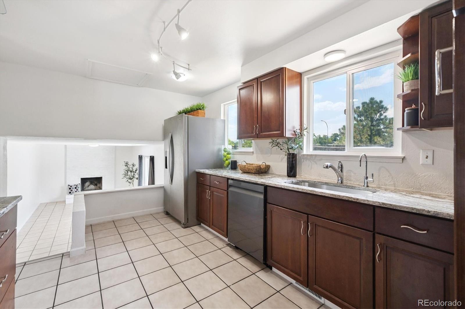 MLS Image #5 for 9975 w wagon trail drive,littleton, Colorado